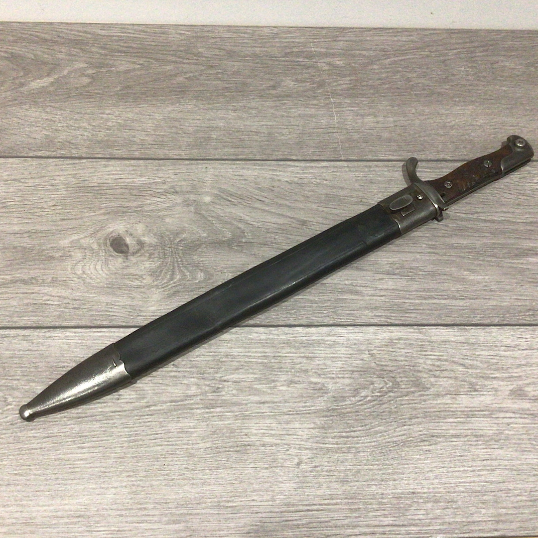 German Bavarian 98/02 Sawback 04 Dated bayonet V C Schilling