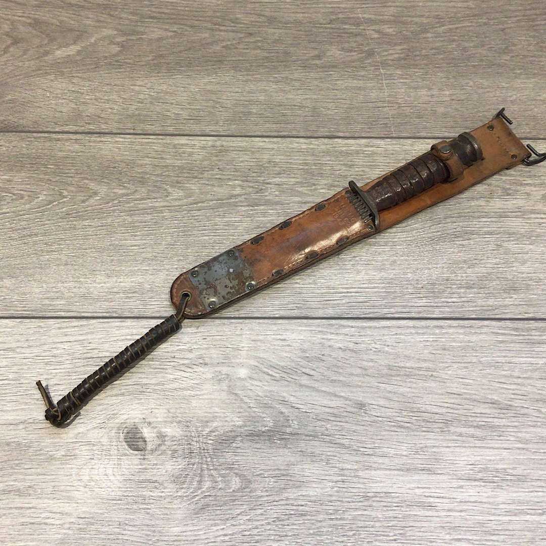WW2 US M3 Fighting knife blade marked Utica and M6 scabbard SBL Co 1943