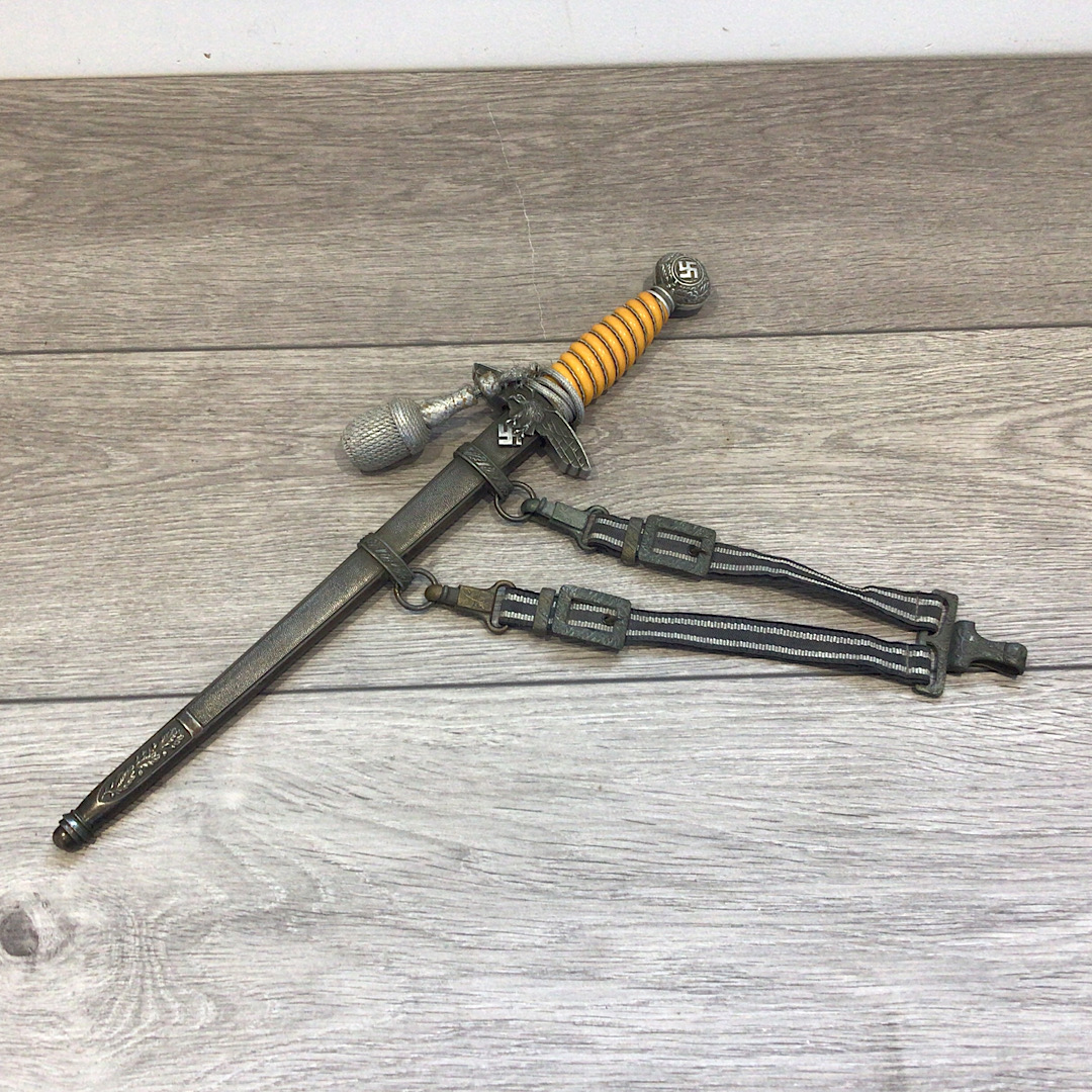 German 2nd Pattern Luftwaffe dagger by Carl Eickhorn Knott and straps