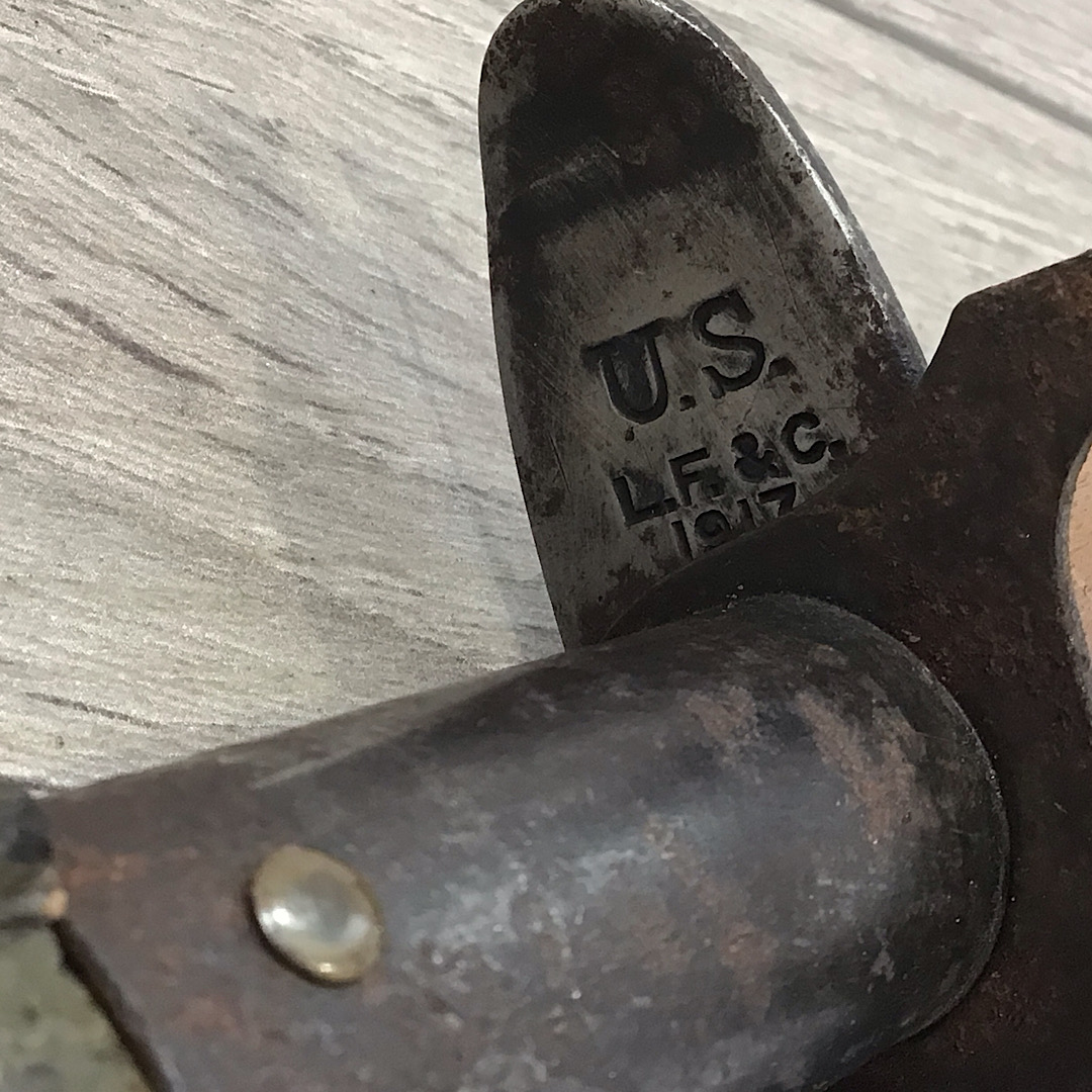 WW1 US Model 1917 Trench knife by L.F.&C - Image 5