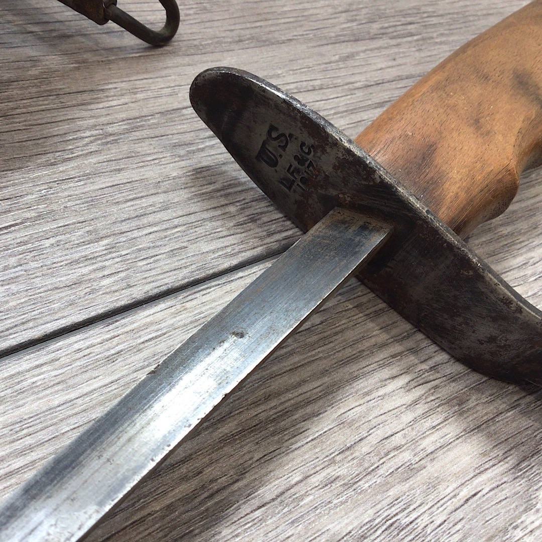 WW1 US Model 1917 Trench knife by L.F.&C - Image 15