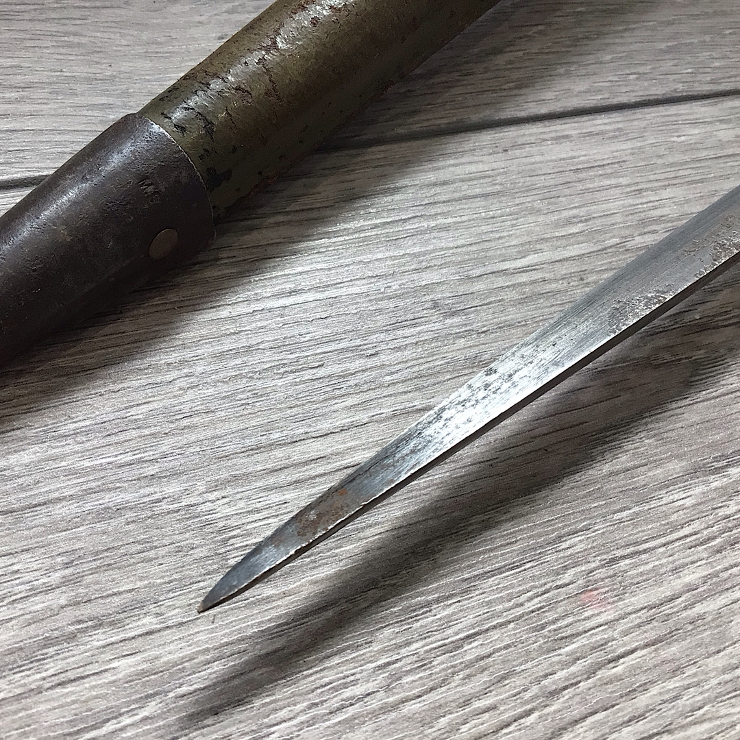 WW1 US Model 1917 Trench knife by L.F.&C - Image 17