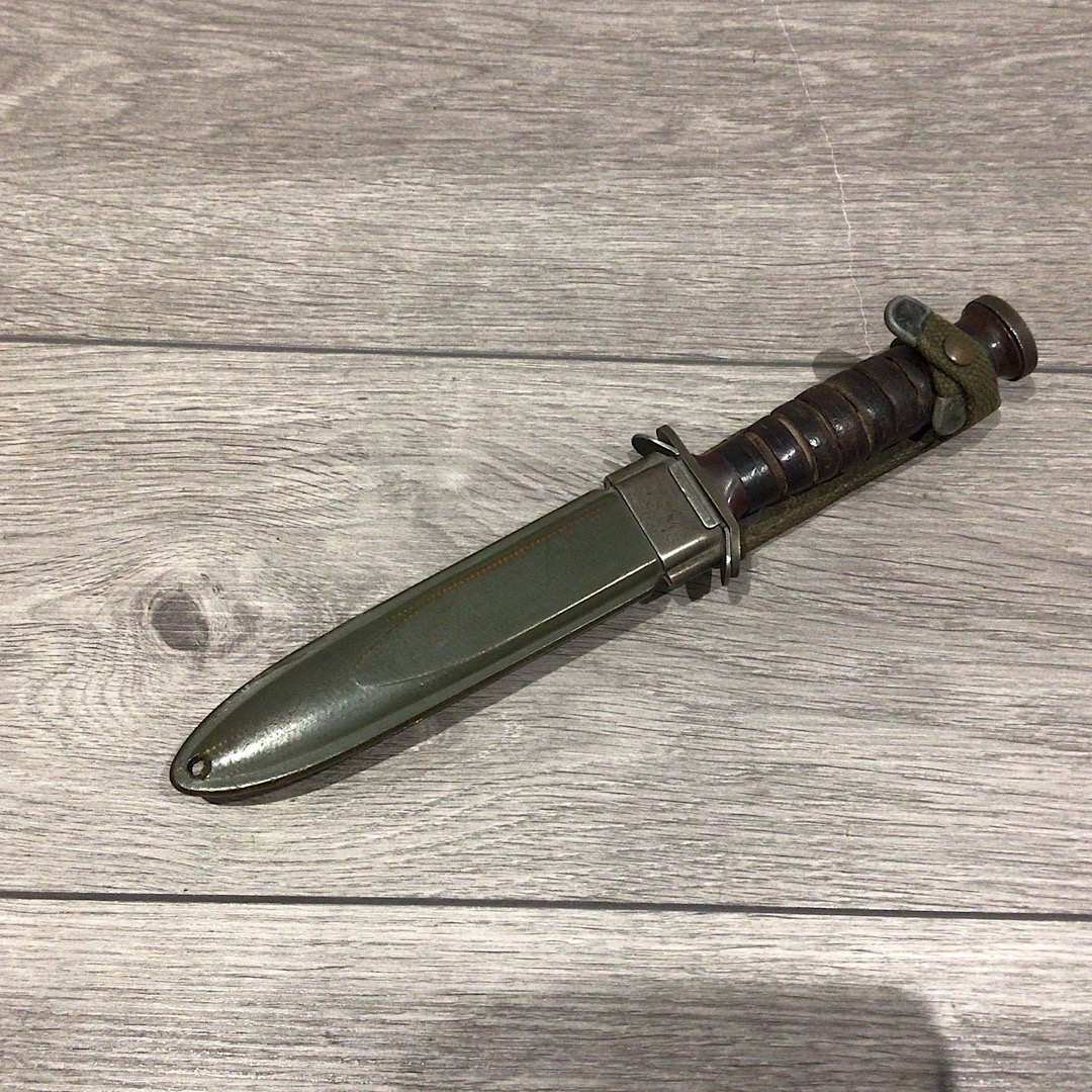 U.S. WW2 Untouched M3 fighting knife by Imperial