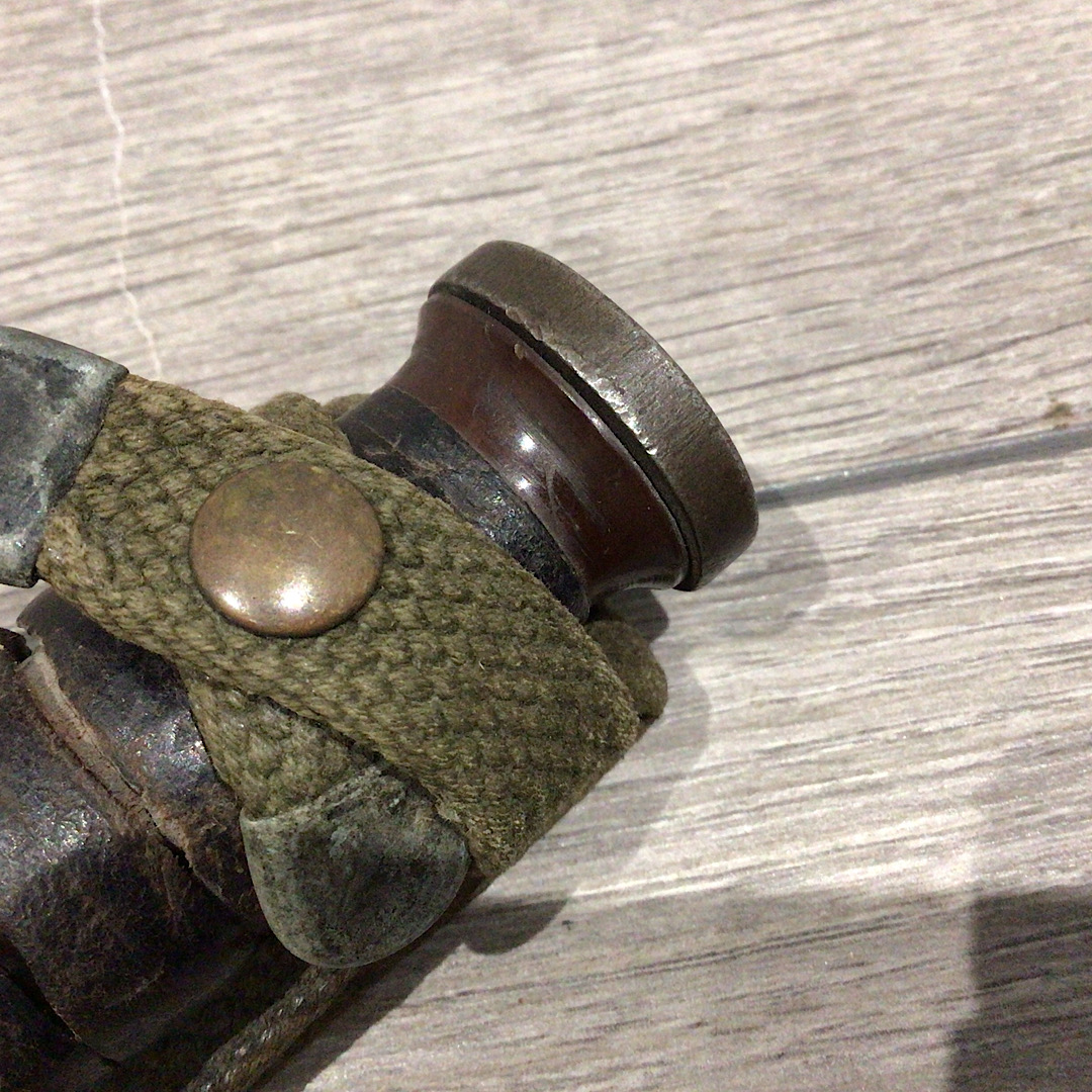 U.S. WW2 Untouched M3 fighting knife by Imperial - Image 2