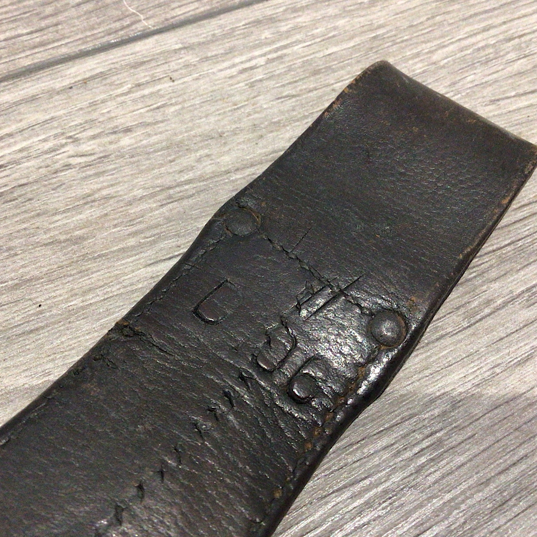 Rare A/C323 Czech Modified German bayonet frog - Image 3