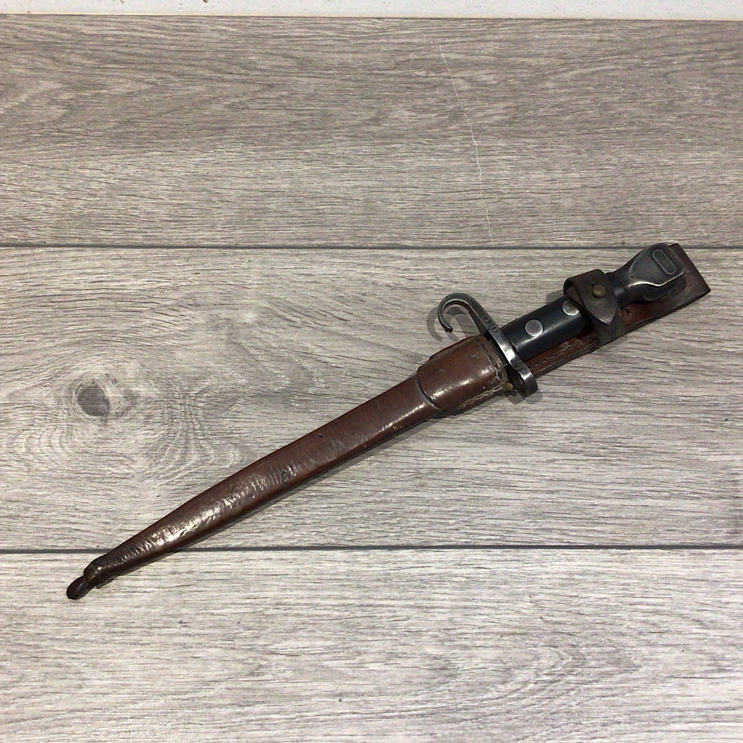 Scarce Dutch M1895 Cavalry bayonet with Composition grips
