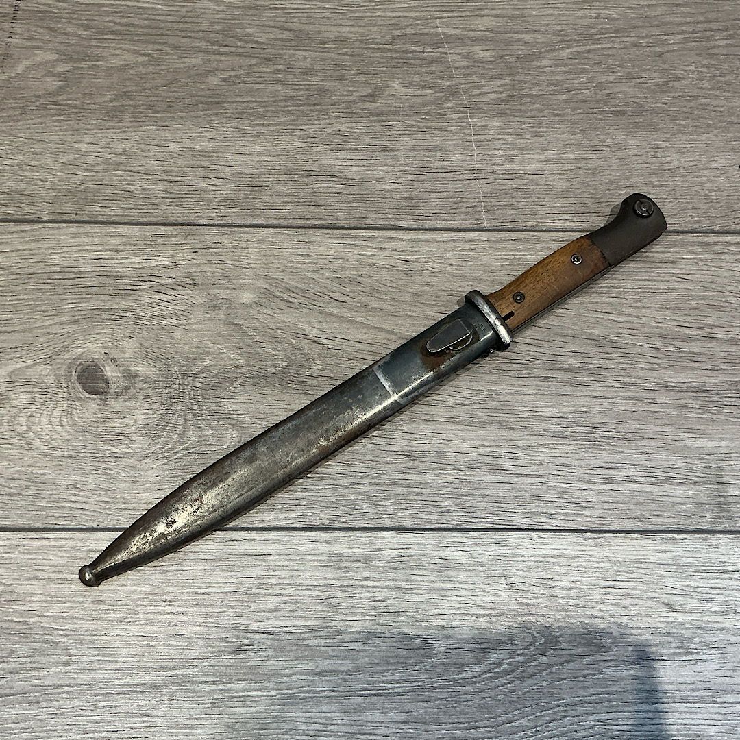WW2 German Matching numbers K98 bayonet 43 AGV marked Berg&Co