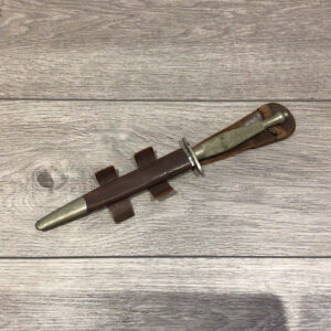 very-nice-and-untouched-2nd-pattern-nickel-56-over-broad-arrow-fairbairn-sykes-fs-knife