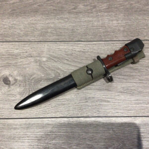 british-no7-mk1-bayonet-by-m-78-elkington-and-co-for-the-sten-mk-v-smg