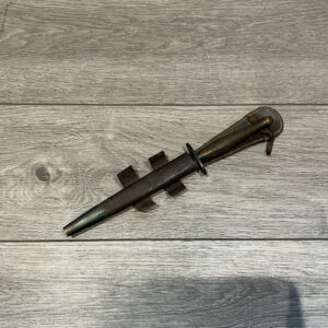 very-nice-ww2-2nd-pattern-b2-fairbairn-sykes-f-s-fighting-knife