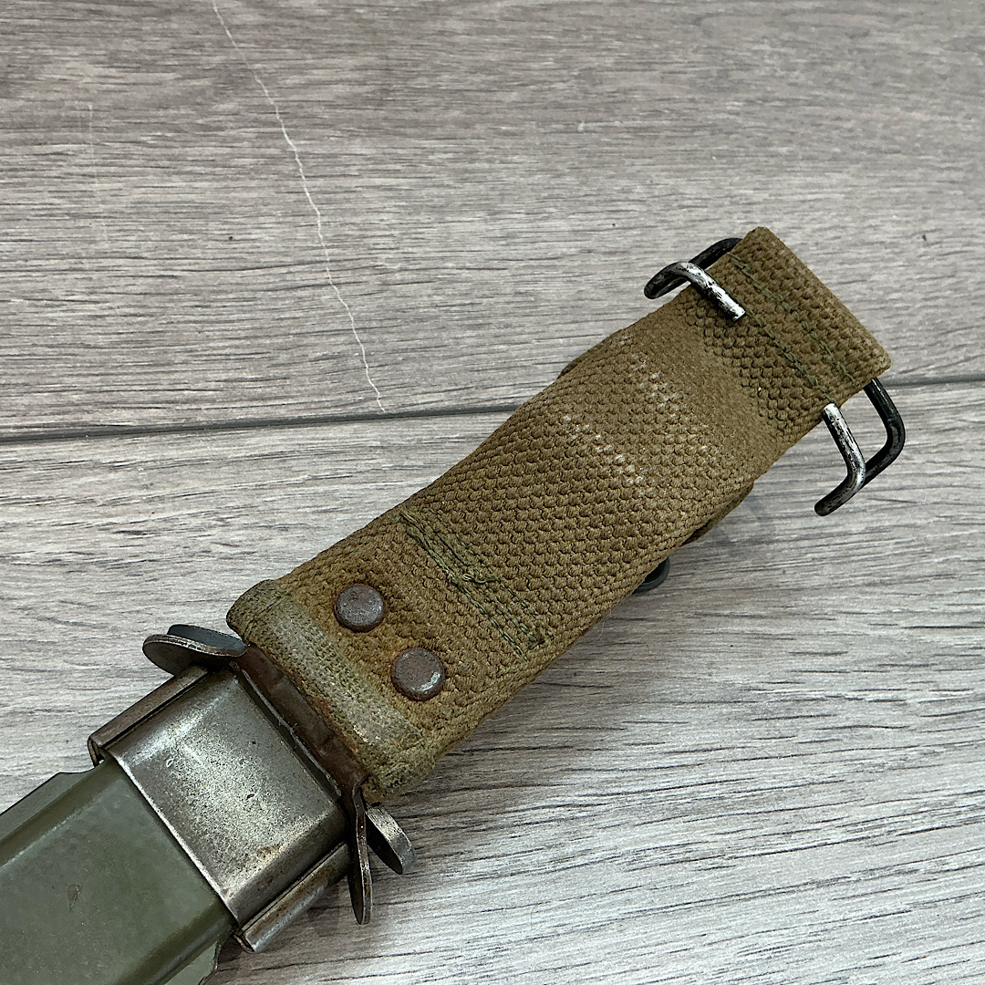 WW2 U.S M3 Fighting knife by Camillus cross guard stamped - Image 5