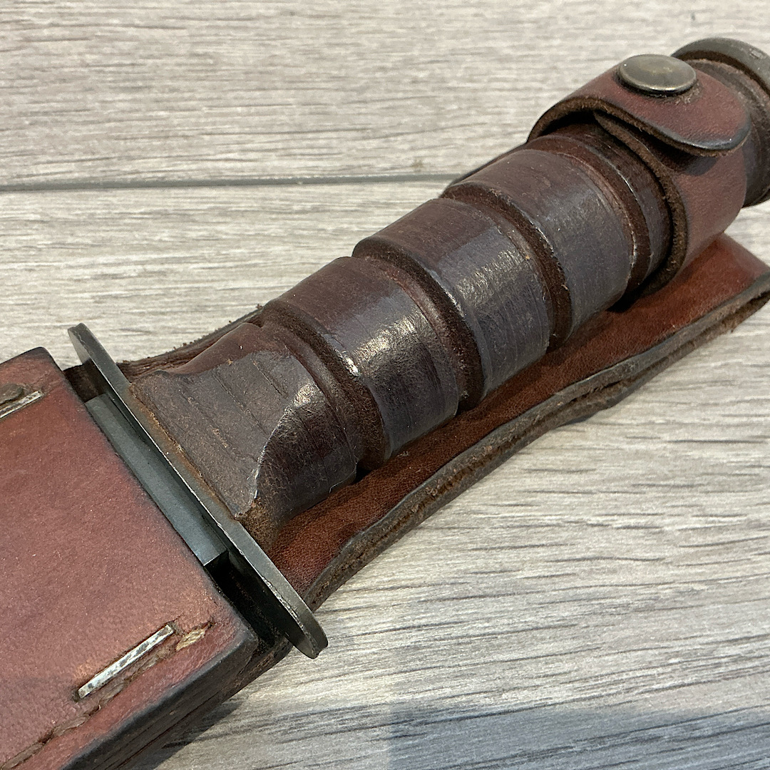WW2 U.S.M.C. KA-BAR by Camillus.N.Y. - Image 3