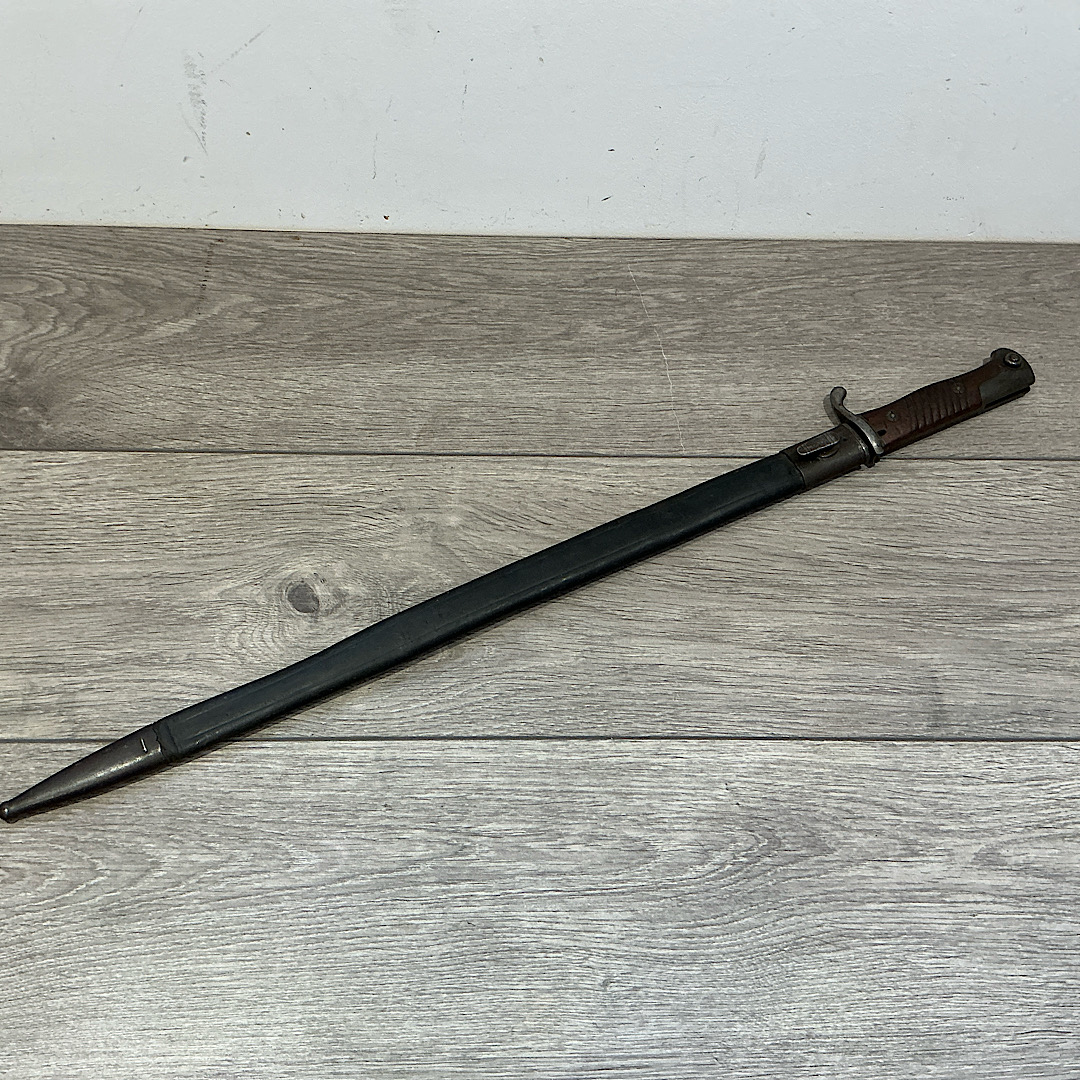 2nd Model Prussian German S98 bayonet marked to the Garde Reserve Regiment by V.C.Schilling