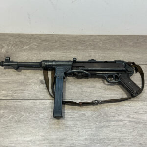ww2-german-deactivated-mp40-submachine-gun-ayf-43-erma