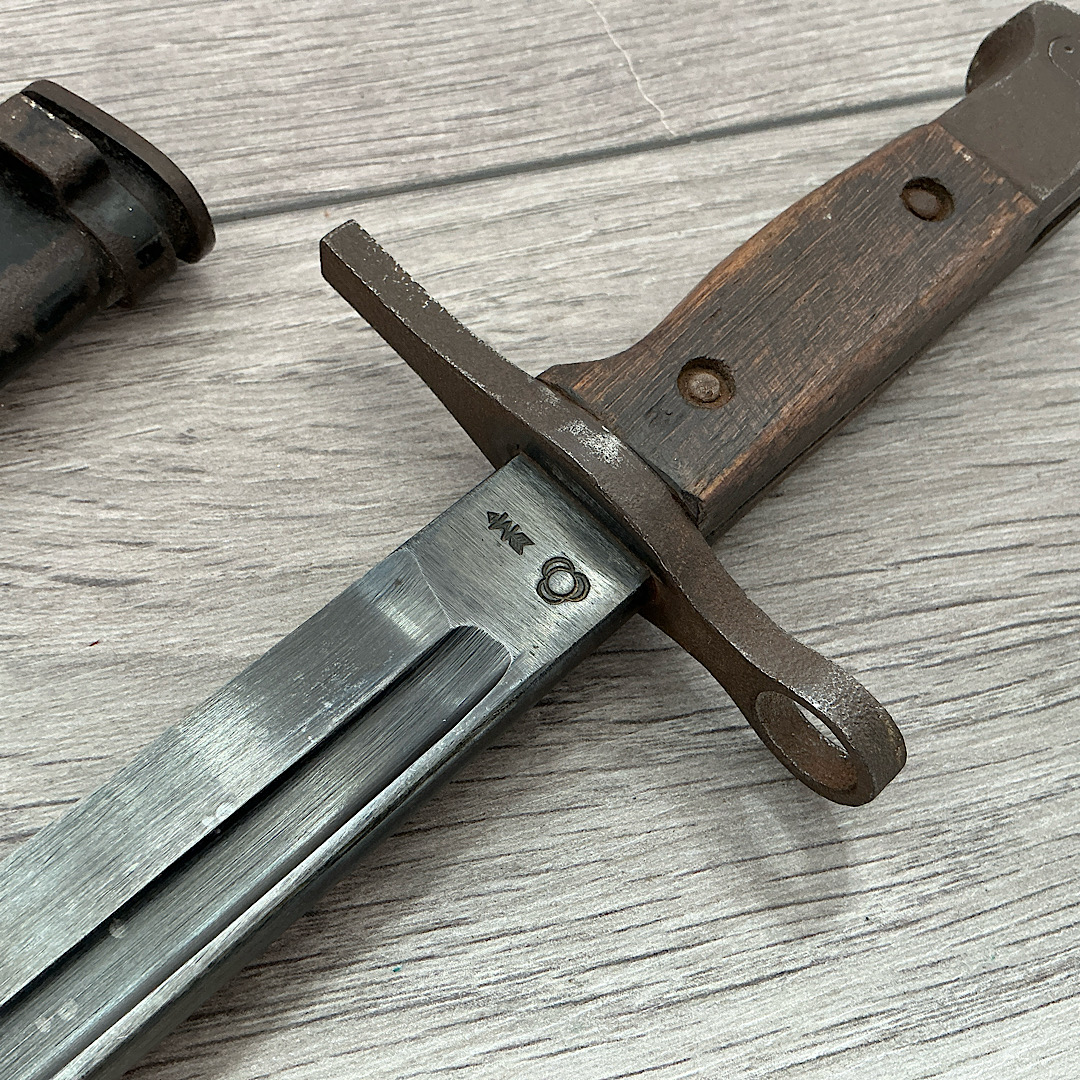 Japanese Arisaka type 30 bayonet Tokyo Arsenal stamp and Matsushita Kinzoku stamp - Image 8