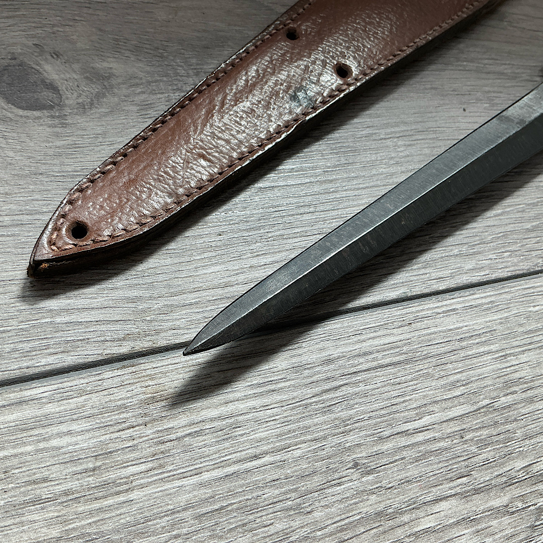 Rare WW2 Australian F.S Style knife made by Whittingslowe with its original sheath - Image 15
