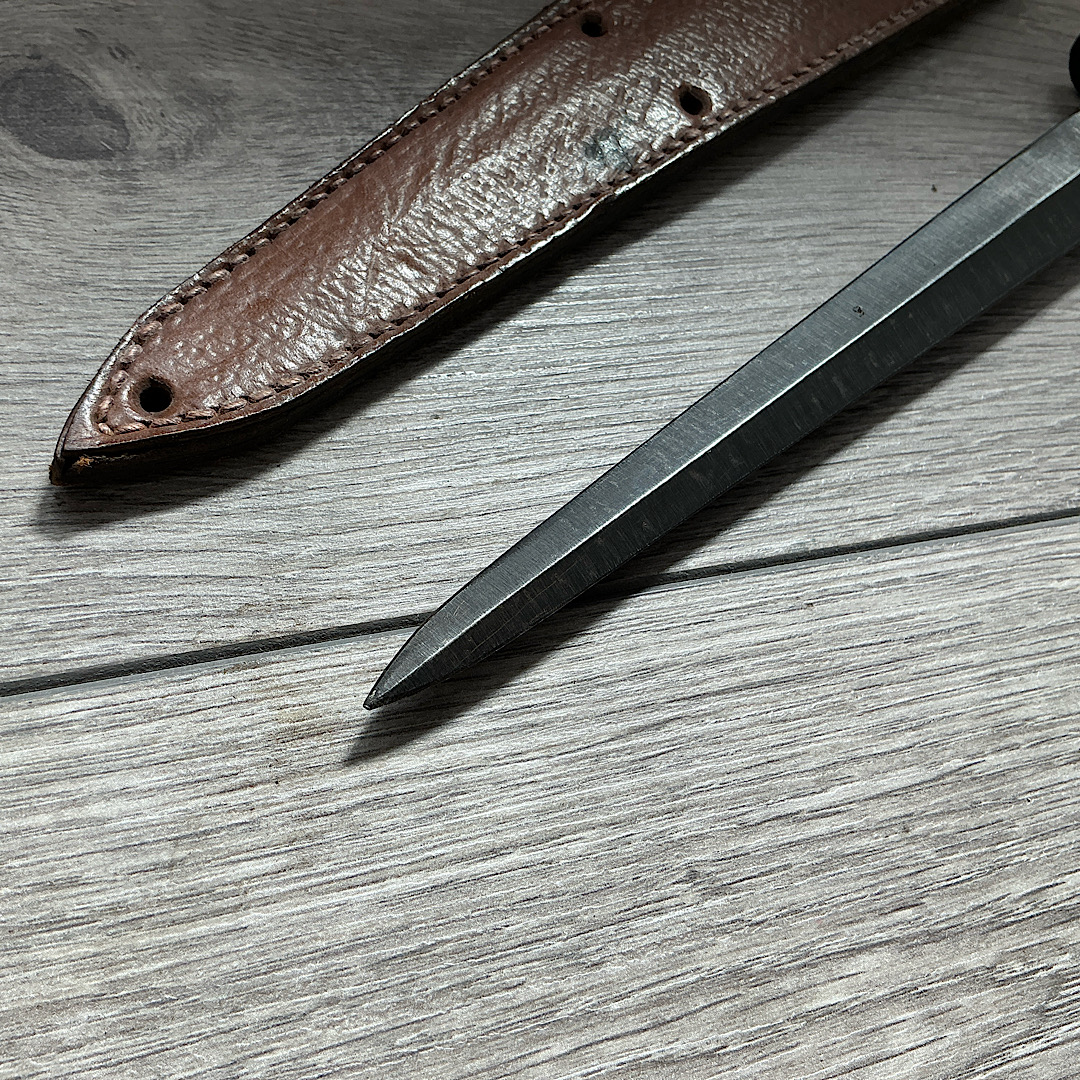 Rare WW2 Australian F.S Style knife made by Whittingslowe with its original sheath - Image 19