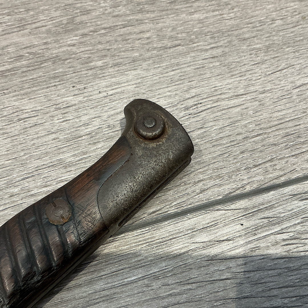 WW1 German 98/05 high ear butcher bayonet dated 1915 unit marked 131st Infantry Regiment by Weyersberg - Image 2