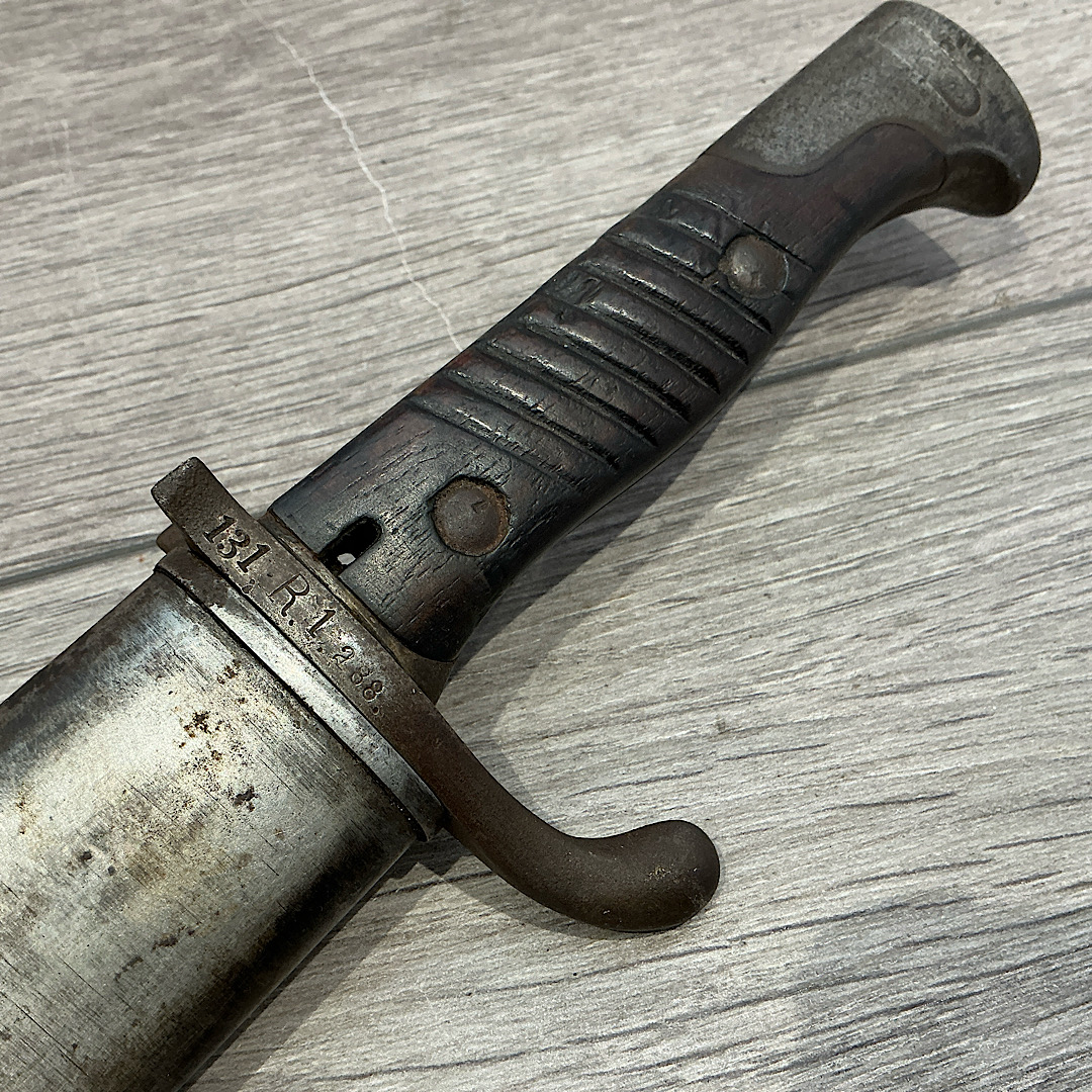 WW1 German 98/05 high ear butcher bayonet dated 1915 unit marked 131st Infantry Regiment by Weyersberg - Image 9