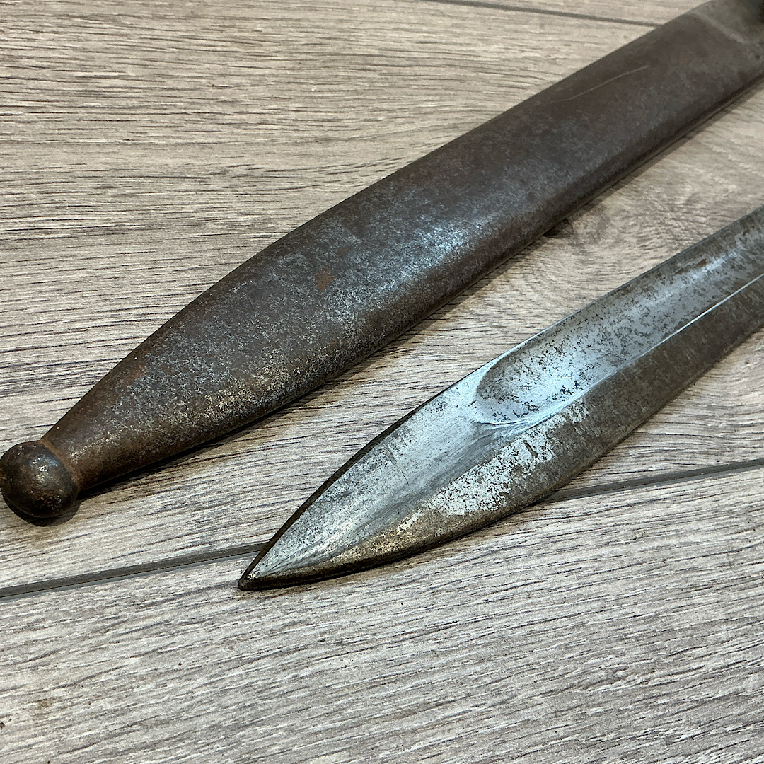WW1 German 98/05 high ear butcher bayonet dated 1915 unit marked 131st Infantry Regiment by Weyersberg - Image 17