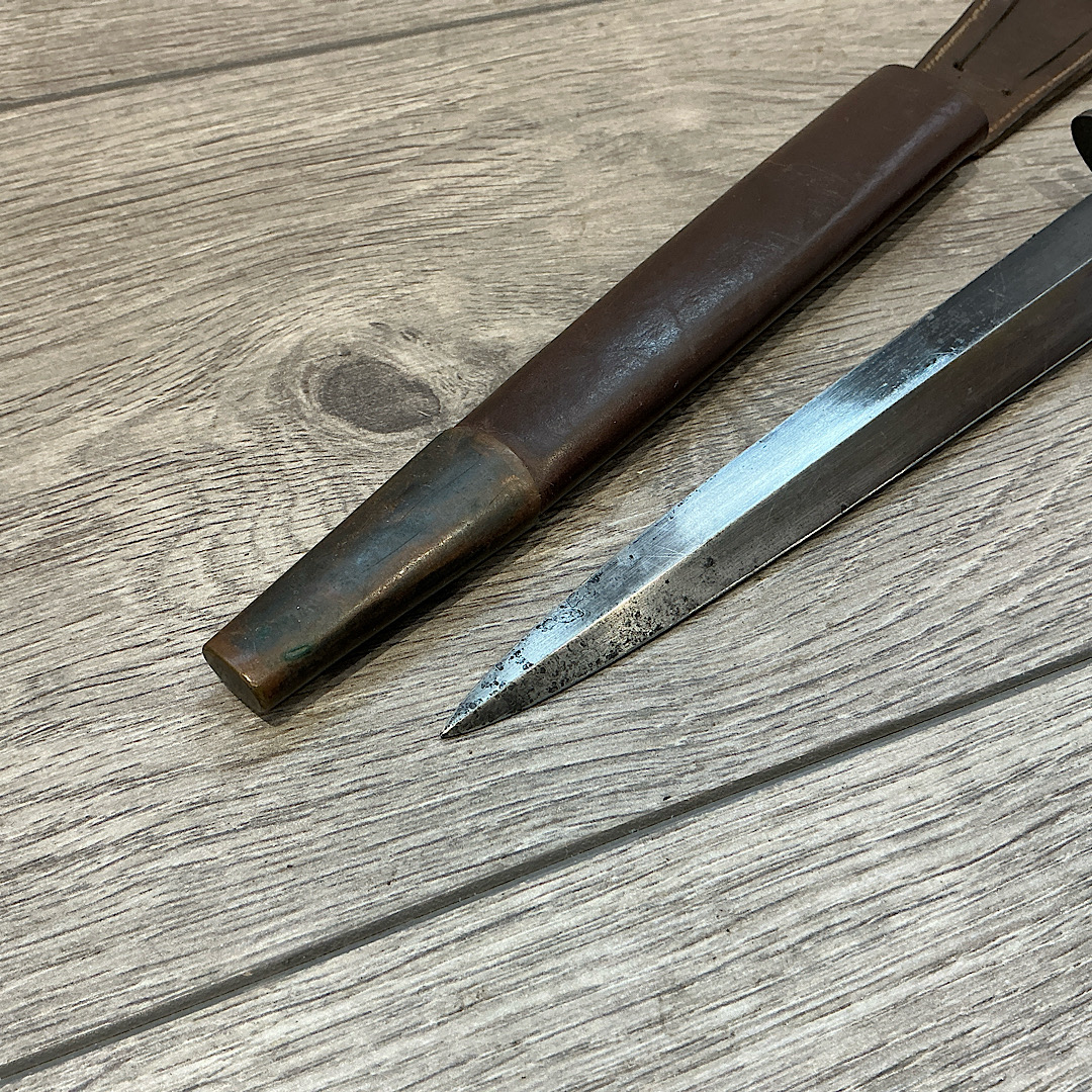 WW2 Second pattern B2 stamped Fairbairn Sykes F.S. Knife named R Atkinson - Image 12