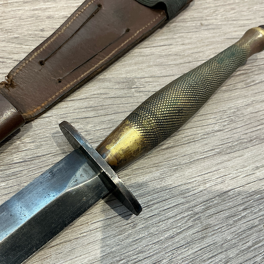 WW2 Second pattern B2 stamped Fairbairn Sykes F.S. Knife named R Atkinson - Image 14