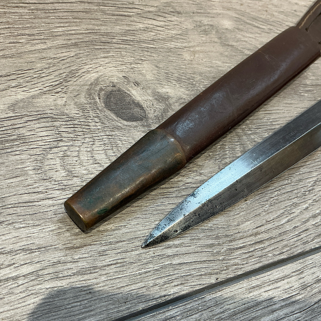 WW2 Second pattern B2 stamped Fairbairn Sykes F.S. Knife named R Atkinson - Image 17